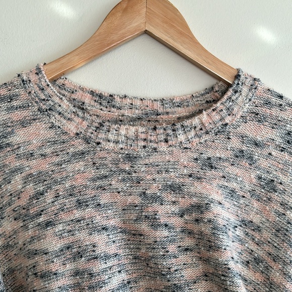 Billabong PARTY WAVES sweater . - Picture 9 of 10